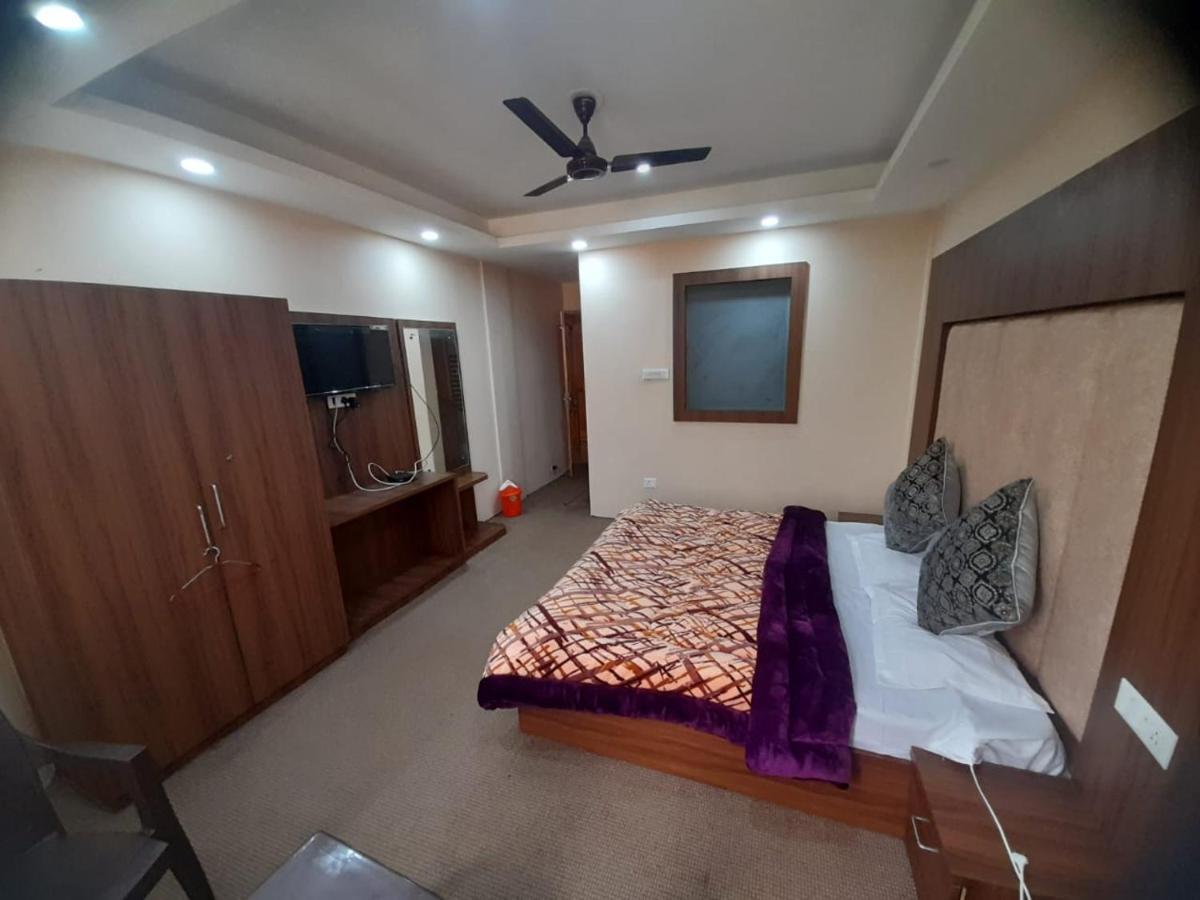 Hotel Zoon Dabb Srinagar Airport Kashmir ภายนอก รูปภาพ