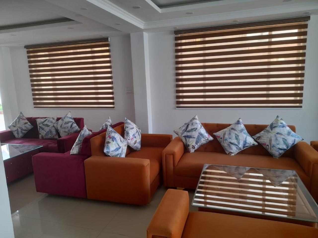 Hotel Zoon Dabb Srinagar Airport Kashmir ภายนอก รูปภาพ