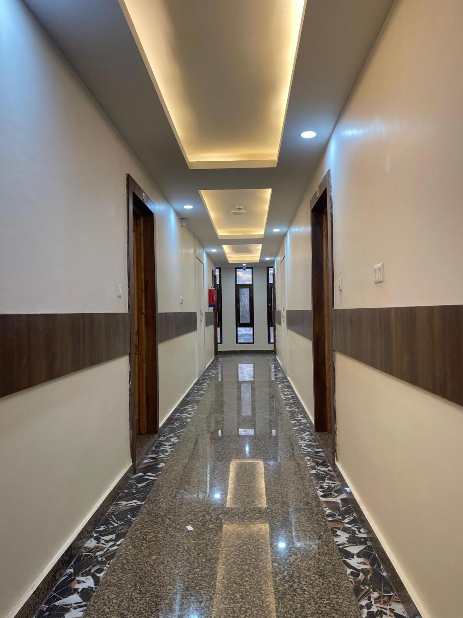 Hotel Zoon Dabb Srinagar Airport Kashmir ภายนอก รูปภาพ
