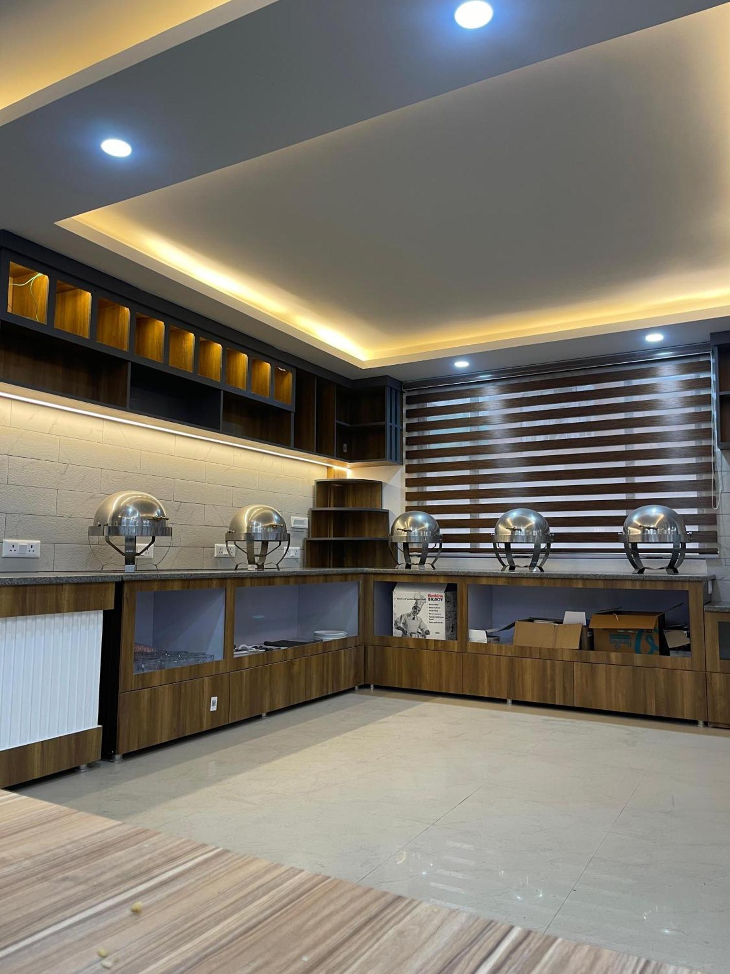 Hotel Zoon Dabb Srinagar Airport Kashmir ภายนอก รูปภาพ