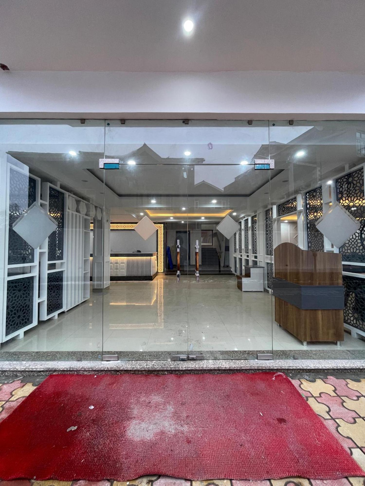 Hotel Zoon Dabb Srinagar Airport Kashmir ภายนอก รูปภาพ